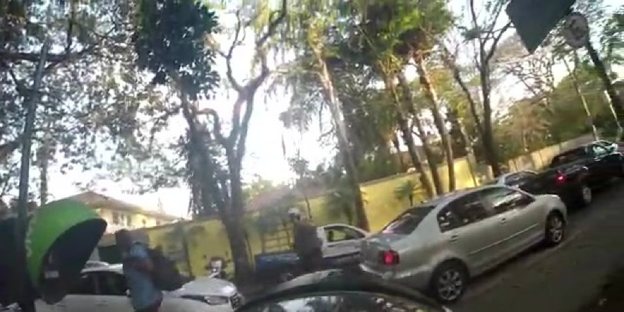 Τρομακτική καταδίωξη μοτοσικλετιστή στην Βραζιλία -VIDEO